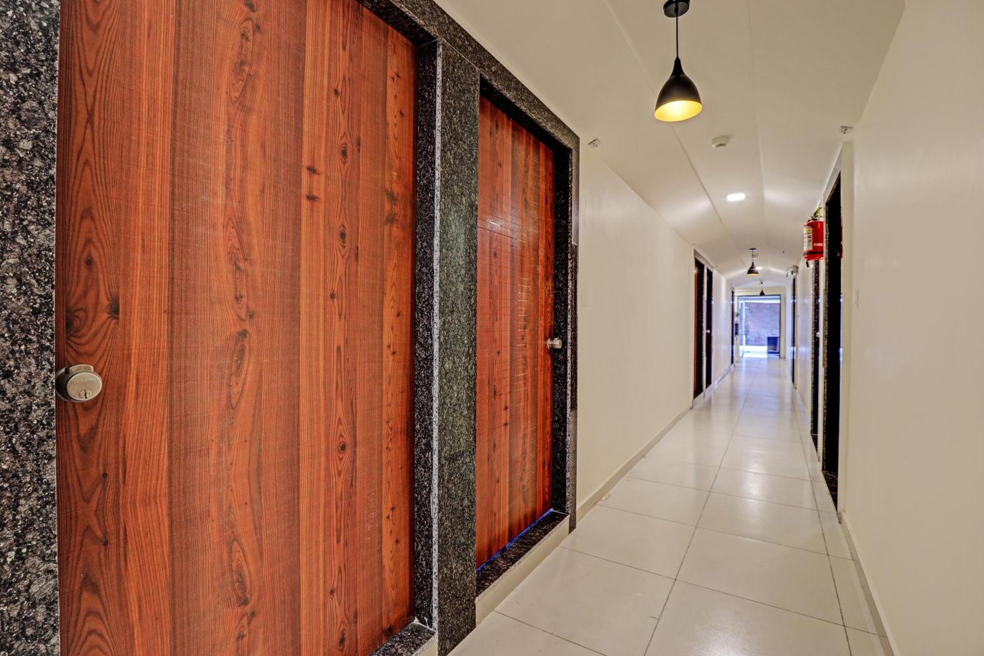 Hotel O Alexa Ahmadábád Exteriér fotografie